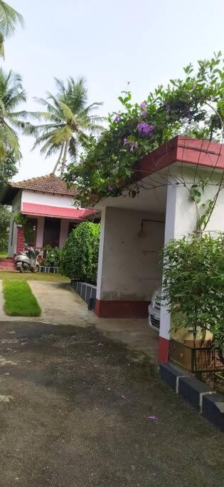 Runnin Airport - Homestay Gurpur 外观 照片