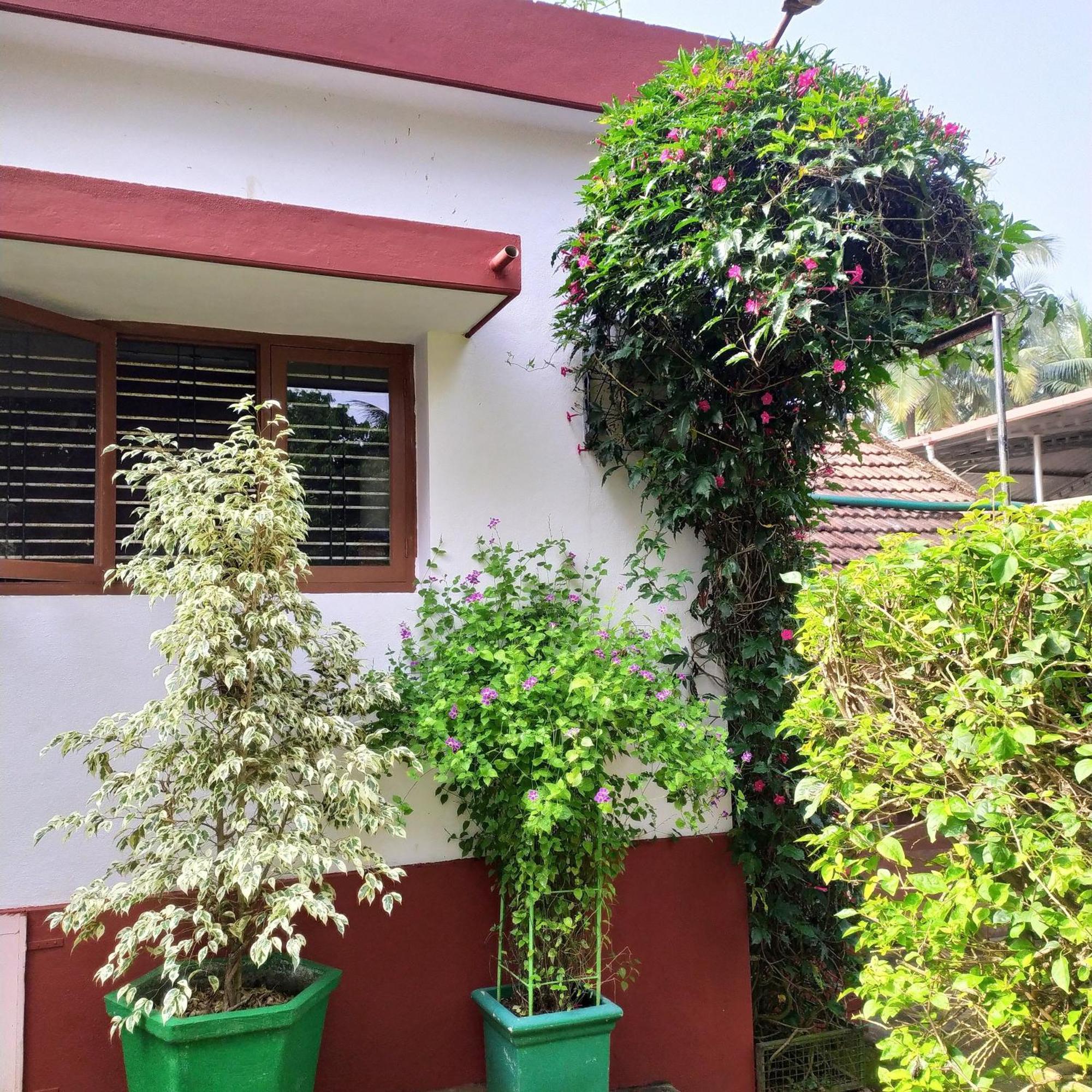 Runnin Airport - Homestay Gurpur 外观 照片